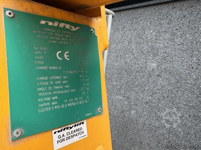 Niftylift Nifty HR12 NE Колінчастий підйомник 4x2 Електричний 2012 Робоча висота 12 м NIFTYLIFT HR12 NE Knikarmhoogwerker 4x2 Elektrisch 2012 12M werkhoogte