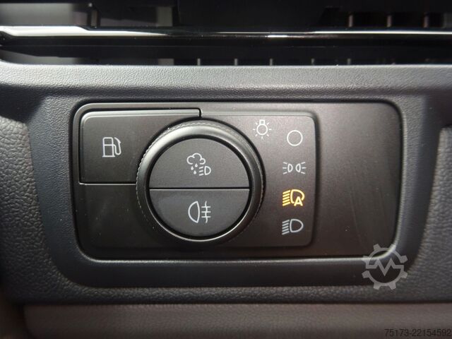 Minibus FORD Tourneo Custom 340L1 Sport PHEV AHK Exklusiv ACC