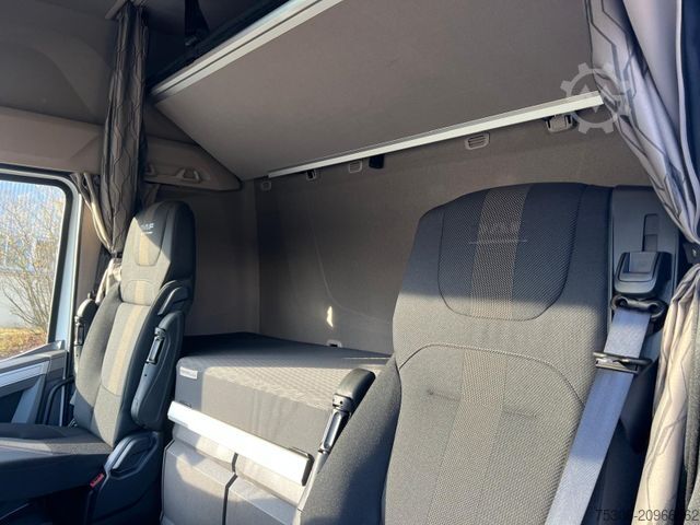 Tractor estándar DAF XF 480 FT mit ADR Ausstattung