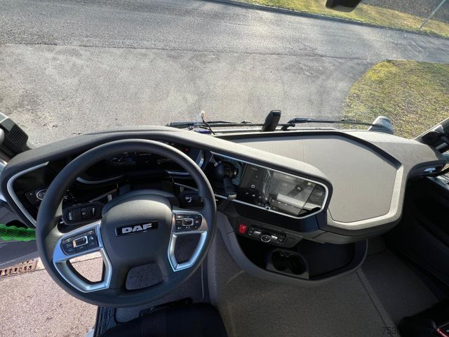 Standard tractor unit DAF XF 480 FT