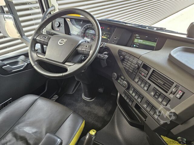 Plataforma de carga Volvo FH 16 750 8x4 / RETARDER / FASSI 71 TM + JIB