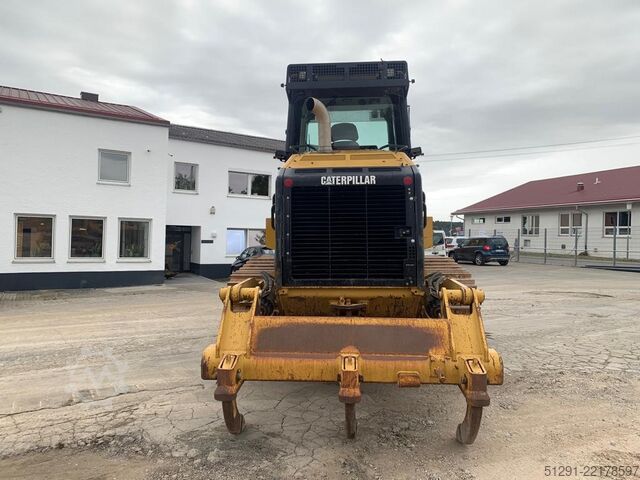 Pásový nakladač Caterpillar 973D