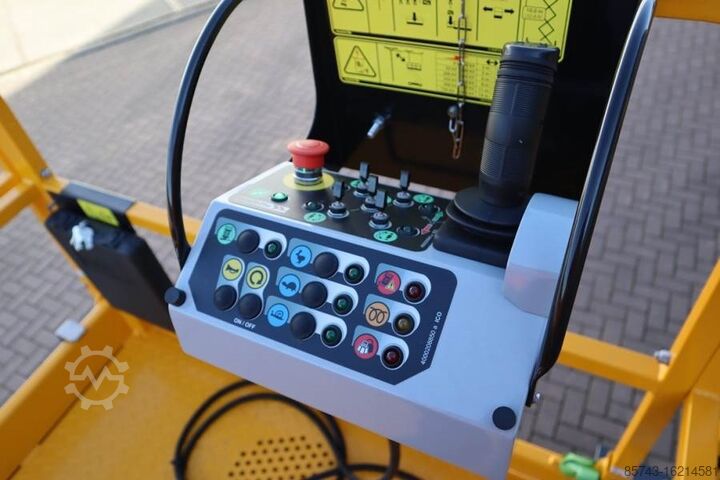 Ngritës me gërshërë Haulotte Compact 12DX Valid Inspection, *Guarantee! Diesel,