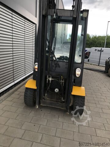 Električni – 4 kolesa Jungheinrich EFG 425K