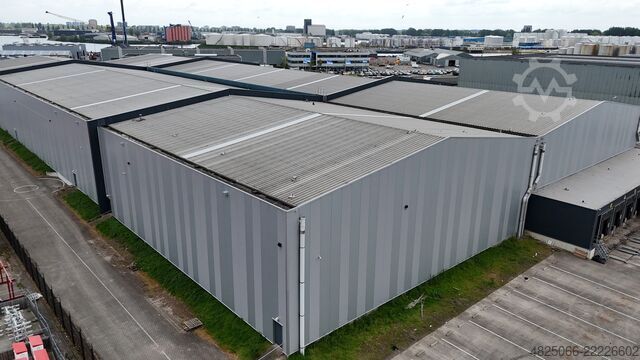 Χαλύβδινη κατασκευή 9.800m² Steelconstruction 9.800m² 