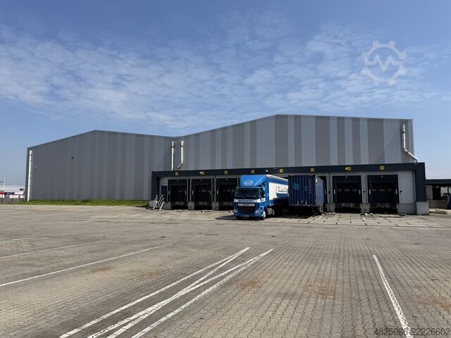 Χαλύβδινη κατασκευή 9.800m² Steelconstruction 9.800m² 
