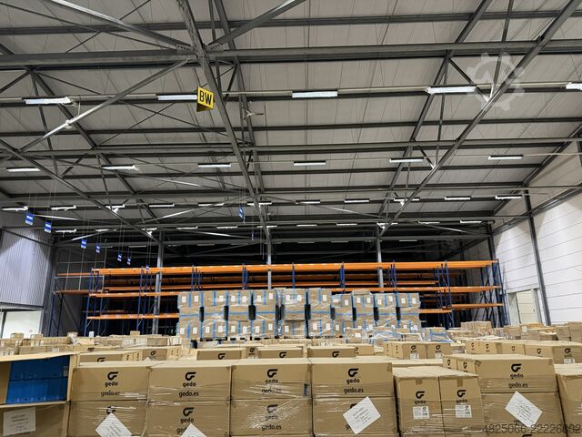 Χαλύβδινη κατασκευή 9.800m² Steelconstruction 9.800m² 