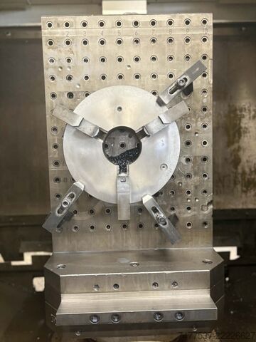 κατακόρυφο κέντρο κατεργασίας Okuma MB-5000H