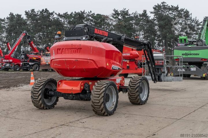 פלטפורמת עבודה טלסקופית מפרקית Manitou 180 ATJ RC