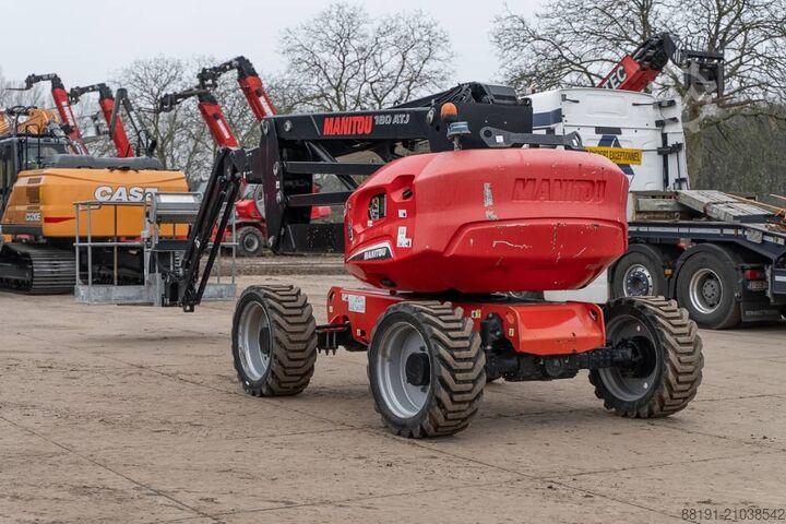פלטפורמת עבודה טלסקופית מפרקית Manitou 180 ATJ RC