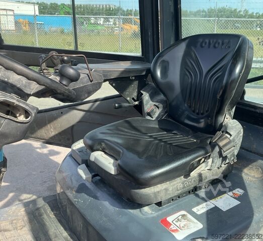 Xe nâng hàng chạy dầu diesel Toyota 02-8FDJF35 Dieselstapler