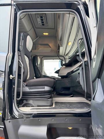 واحد کشنده استاندارد FORD F-MAX 500 in Voll- Ausstattung, MIETEN?