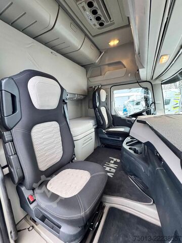واحد کشنده استاندارد FORD F-MAX 500 in Voll- Ausstattung, MIETEN?