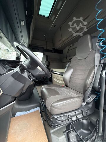 واحد کشنده استاندارد MAN Individual Lion TGX 18.640 LL Voll-Ausstattung