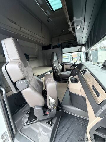واحد کشنده استاندارد MAN Individual Lion TGX 18.640 LL Voll-Ausstattung