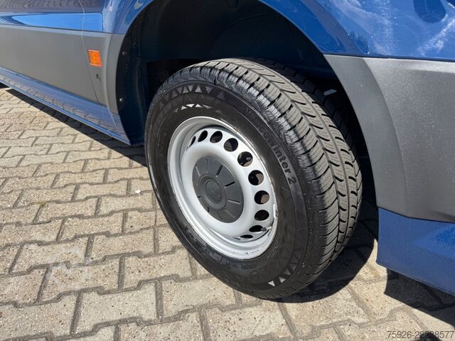 فان بسقف مرتفع MAN TGE 3.180