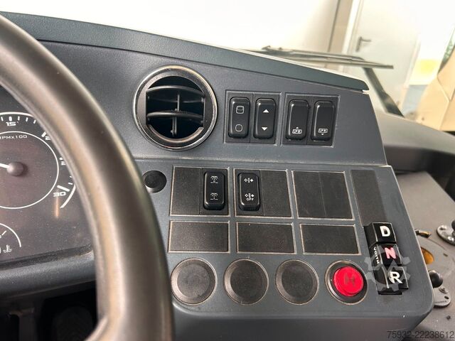 City bus SOLARIS Urbino 8.9  LE MIDI KLIMA  2,4 m GURTE  NEULACK