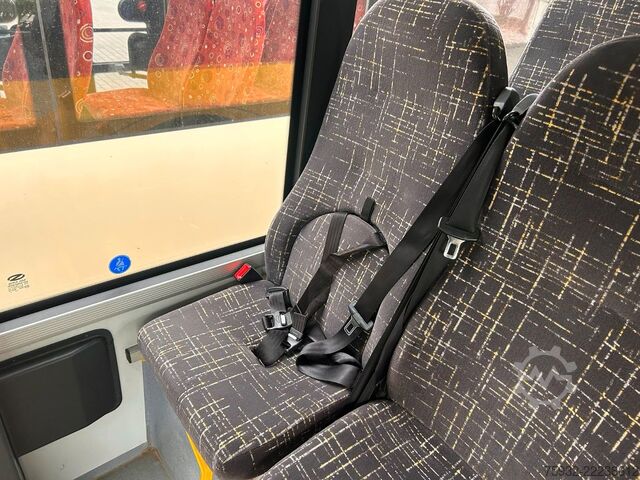 City bus SOLARIS Urbino 8.9  LE MIDI KLIMA  2,4 m GURTE  NEULACK