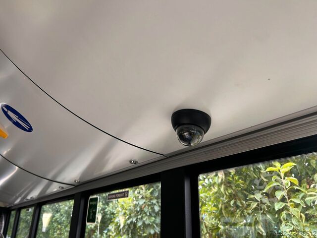 City bus SOLARIS Urbino 8.9  LE MIDI KLIMA  2,4 m GURTE  NEULACK