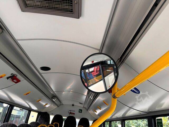 Autobus urban SOLARIS Urbino 8.9  LE MIDI KLIMA  2,4 m GURTE  NEULACK