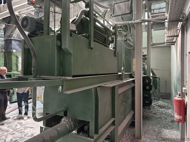 Presse à balles BAUER 300