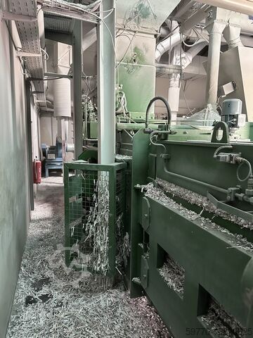 Presse à balles BAUER 300