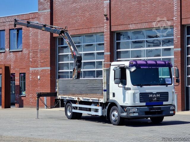 Xe cẩu MAN TGL 12.210 - HIAB 077 DUO Crane / Grua - Manual...