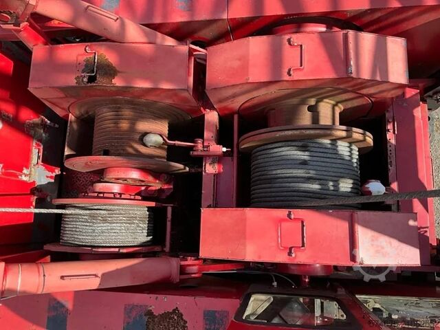 Mobile crane Hitachi KH 230-3