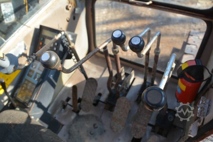 Mobile crane Hitachi KH 230-3