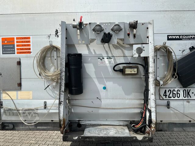  Schmitz Cargobull Bordwände / SAF + Scheibebremsen / 2x Liftachse...