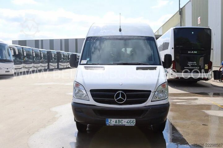 Minibussi Mercedes-Benz Sprinter Transfer 45/ Basic 45 / 7.4m / Manual ...