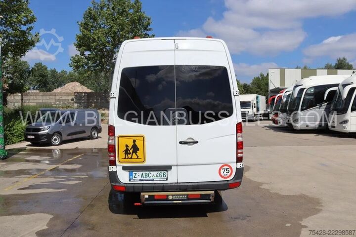 Minibussi Mercedes-Benz Sprinter Transfer 45/ Basic 45 / 7.4m / Manual ...