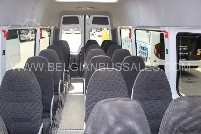 Minibussi Mercedes-Benz Sprinter Transfer 45/ Basic 45 / 7.4m / Manual ...