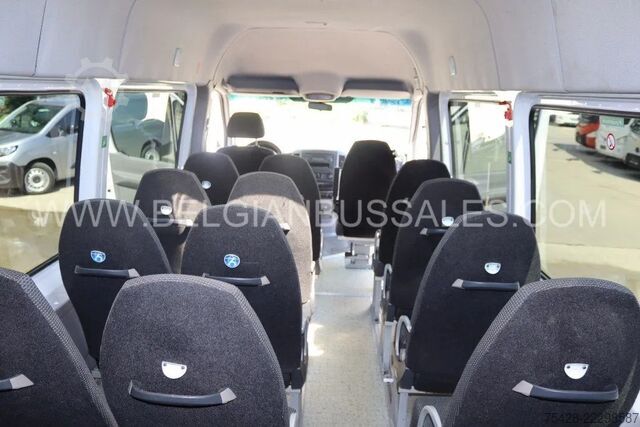 Minibussi Mercedes-Benz Sprinter Transfer 45/ Basic 45 / 7.4m / Manual ...