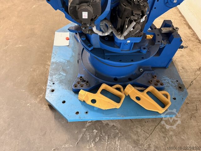 Hệ thống robot (3x) với bộ điều khiển DX200 Yaskawa (2x) MH280 II + (1x) MH50 II
