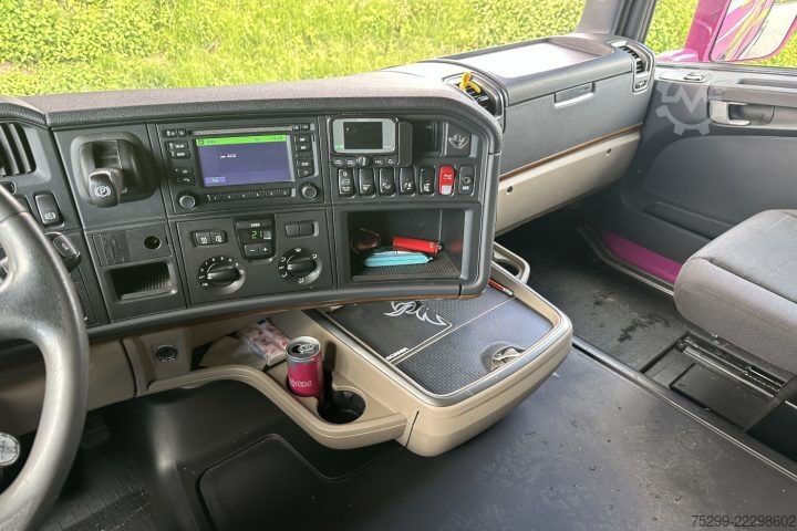 Tractor estándar Scania R560 4x2 Retarder / Swiss-Vehicle