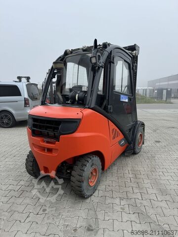 Дизелови мотокари Linde H30D-02