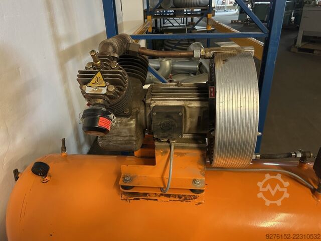 Kompresor Kaeser EPC 630-250