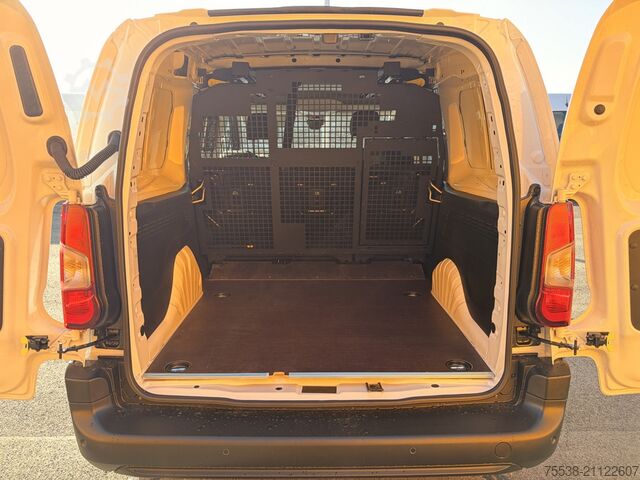 厢式货车 Fiat Doblo