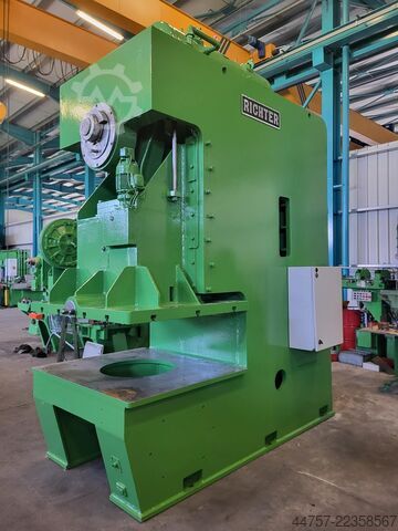 Ekscentrike prese Richter 315t