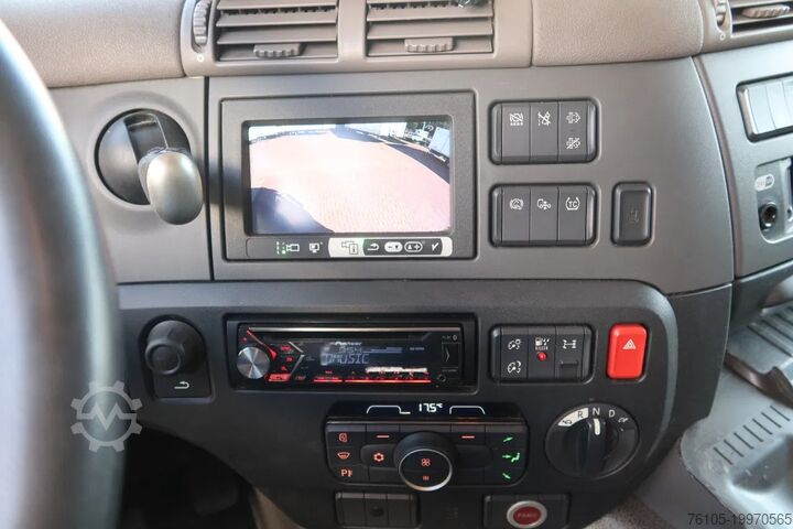 Чемодан DAF CF 410 Bak+Klep Dhollandia 2.000 kg Slaapcabine