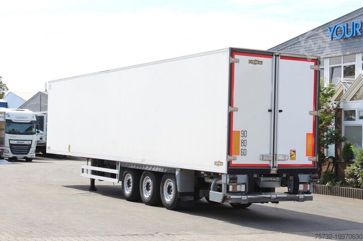 Рефрижераторный полуприцеп Chereau CV 1950Mt. 2,65h Strom Bi-Multi-Temp. TW LBW FRC