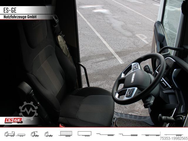 Standard tractor unit DAF XG 530 FT