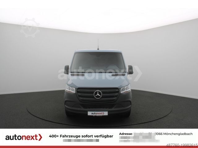 شاحنة بانل MERCEDES-BENZ Sprinter 211 Kompakt *1.Hand* AHK+3-Sitze (4384)