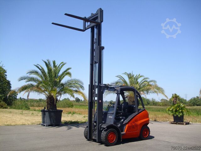 Viličar Linde H40D-X394 TRIPLEX - SEITENSCHIEBER - UVV