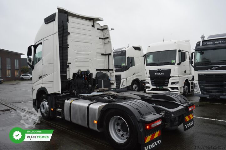 Standard SZM VOLVO FH 460 Globetrotter XL i-Save