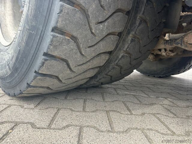 Njësi standarde të tërheqjes MAN TGS 26.500 / 6x6 BL