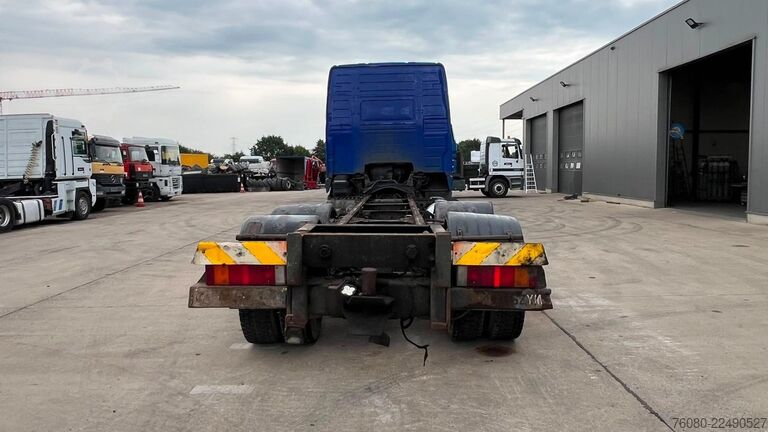 Šasija sa taksijem Volvo FH 12 - 460 (LAMES / STEEL SUSPENSION / 6X4 / 2...