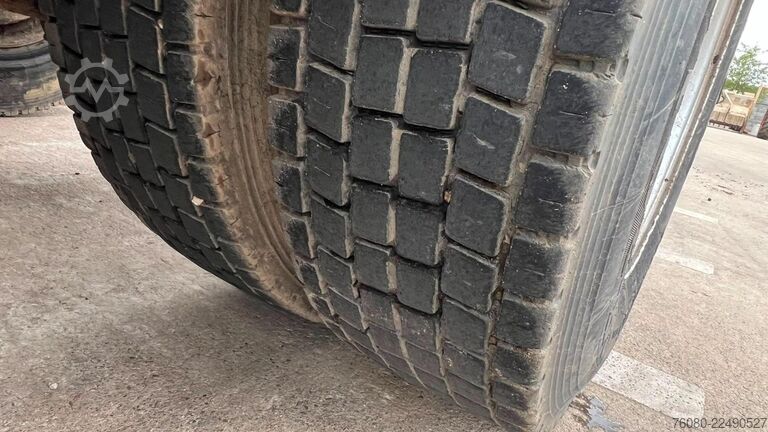 Šasija sa taksijem Volvo FH 12 - 460 (LAMES / STEEL SUSPENSION / 6X4 / 2...