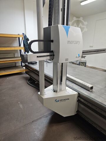 Koordinatni merilni stroj Hexagon DCC C1